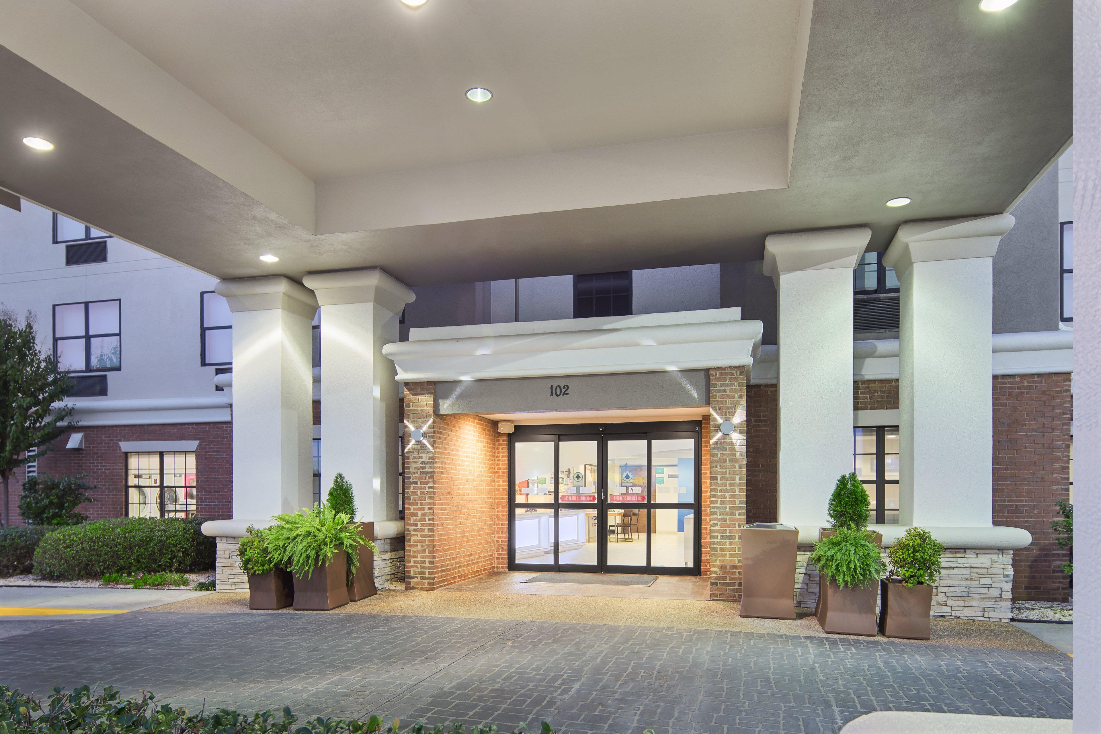 Holiday Inn Express Hotel & Suites Byron By Ihg Exterior foto